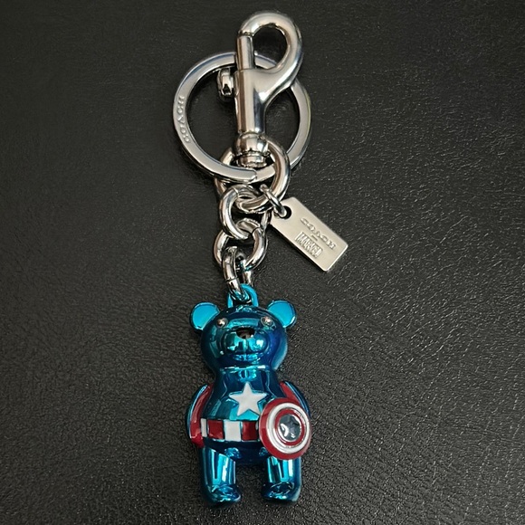 Coach Captain America Metal Bear Keychain - Picture 1 of 9